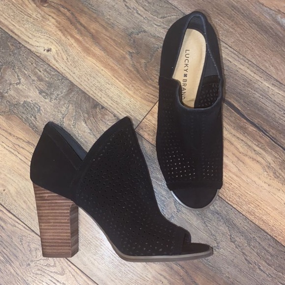 COPY - Lucky Brand Size 8 Booties Black Suede Open Toe - Picture 3 of 5